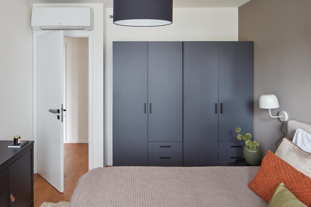 Prague Days - Designer Apts - Garage - Terrace - Easy City Access Exteriör bild
