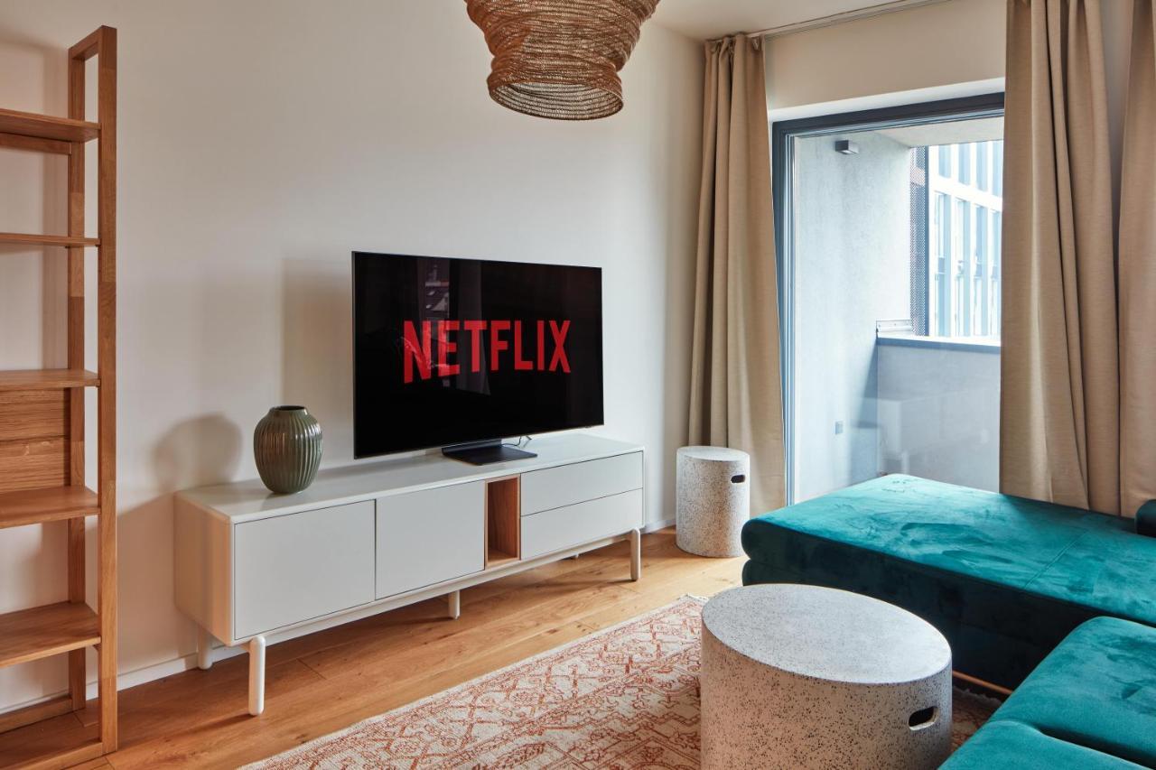 Prague Days - Designer Apts - Garage - Terrace - Easy City Access Exteriör bild